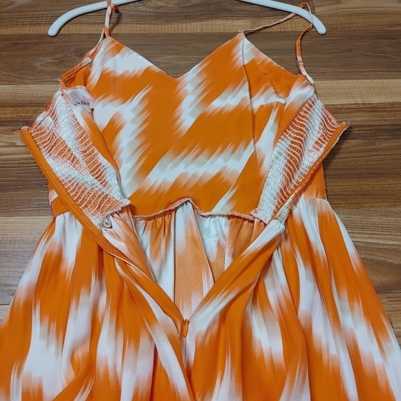Taylor Orange Print Silk Dress Medium - Picture 7 of 13